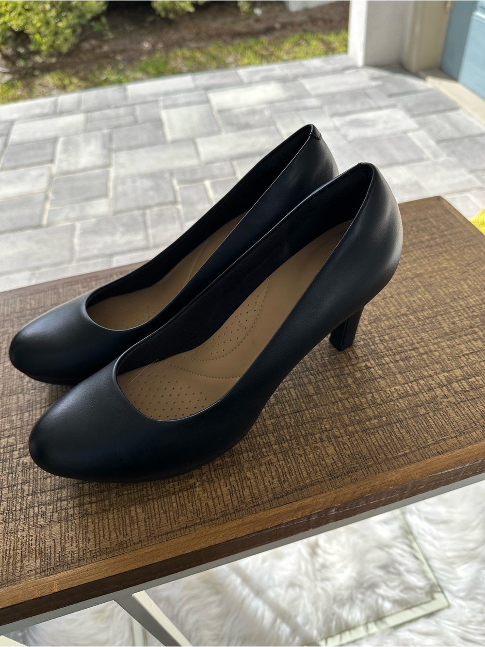 Clark’s Ultimate Comfort Collection Black Women's Mid Heel Pumps